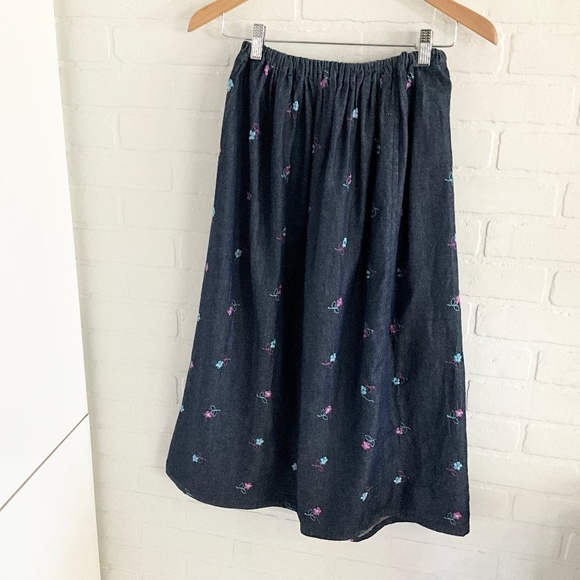 Vintage Handmade Maxi skirt Floral daisies Embroideries Dark wash Denim XS - Picture 6 of 8